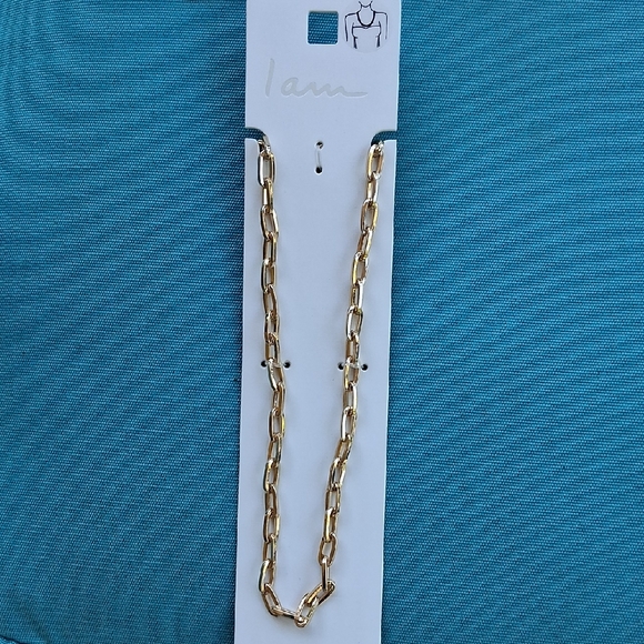 Pretty Gold Chain - Picture 1 of 4